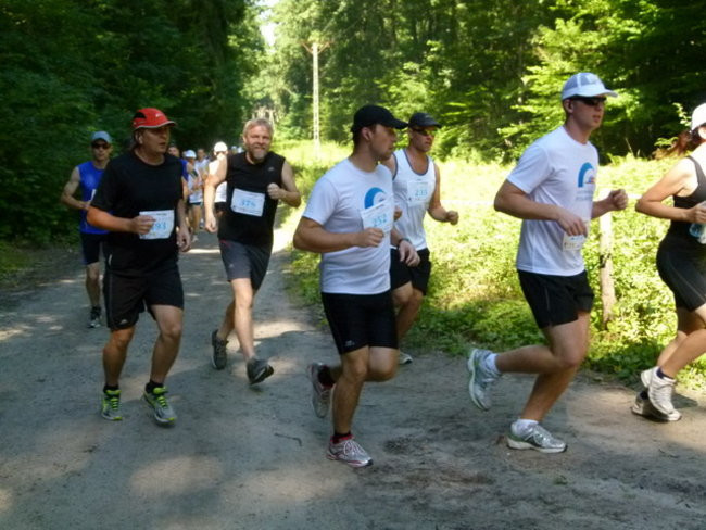 Koleżeńsko w cieniu bukowego lasu (zdjęcia)