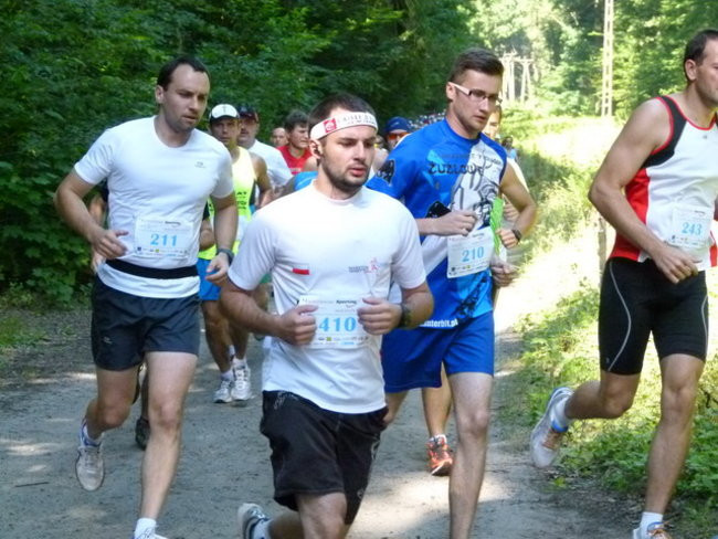 Koleżeńsko w cieniu bukowego lasu (zdjęcia)