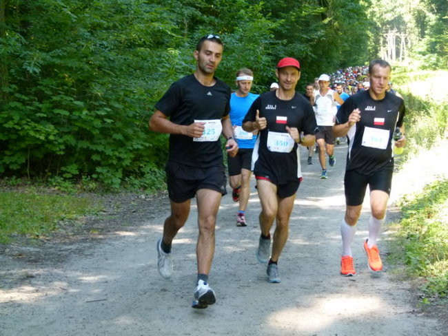 Koleżeńsko w cieniu bukowego lasu (zdjęcia)