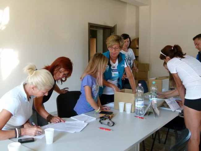 Koleżeńsko w cieniu bukowego lasu (zdjęcia)