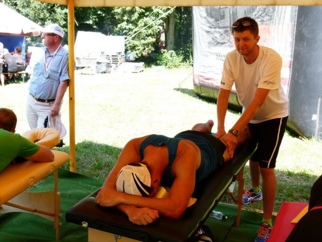 Koleżeńsko w cieniu bukowego lasu (zdjęcia)