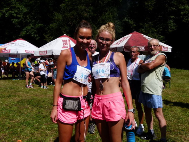 Koleżeńsko w cieniu bukowego lasu (zdjęcia)