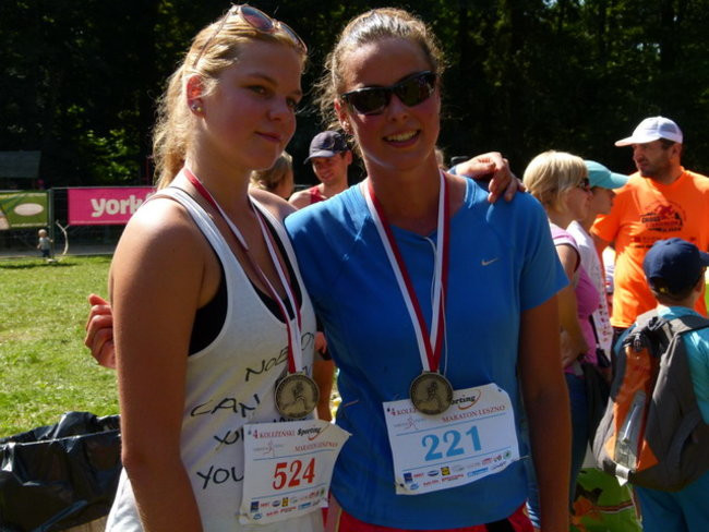 Koleżeńsko w cieniu bukowego lasu (zdjęcia)