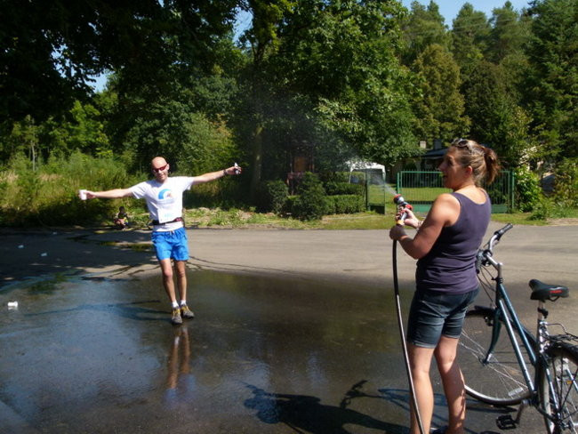 Koleżeńsko w cieniu bukowego lasu (zdjęcia)