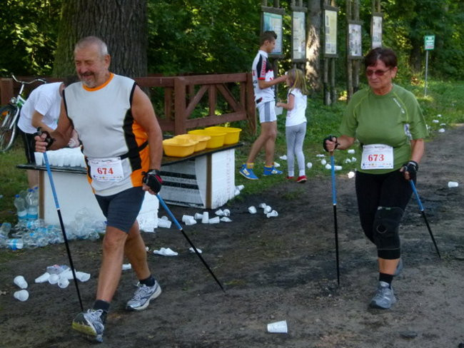 Koleżeńsko w cieniu bukowego lasu (zdjęcia)