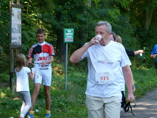 Koleżeńsko w cieniu bukowego lasu (zdjęcia)