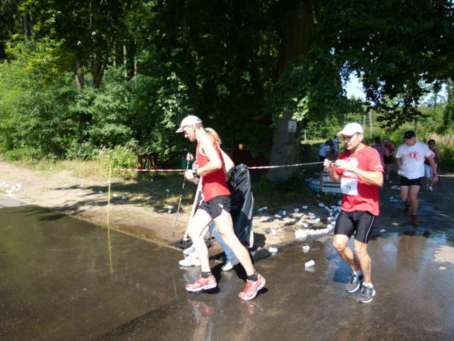 Koleżeńsko w cieniu bukowego lasu (zdjęcia)