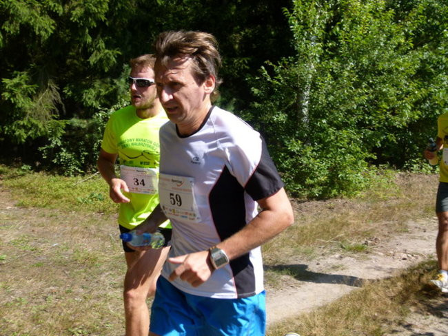 Koleżeńsko w cieniu bukowego lasu (zdjęcia)