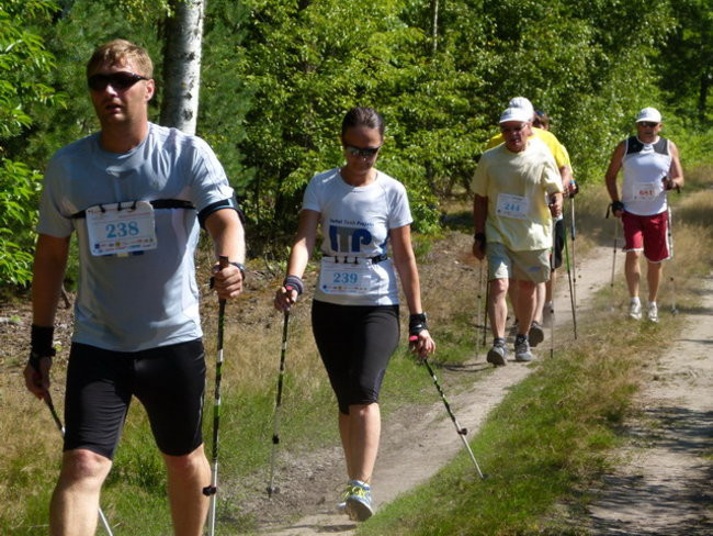 Koleżeńsko w cieniu bukowego lasu (zdjęcia)