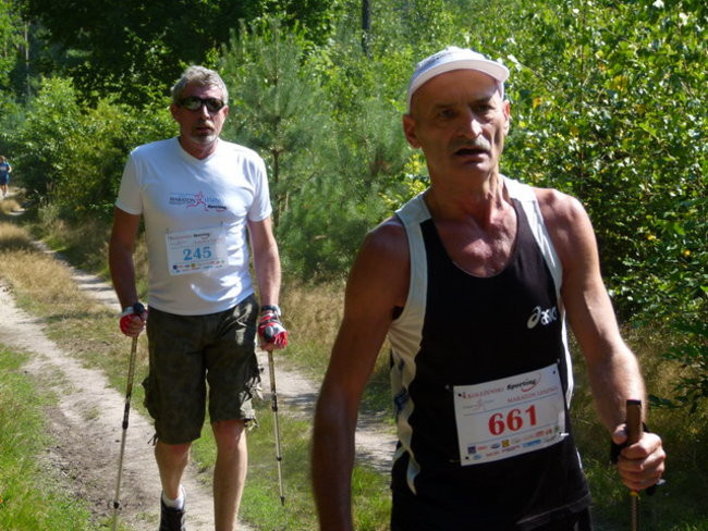 Koleżeńsko w cieniu bukowego lasu (zdjęcia)