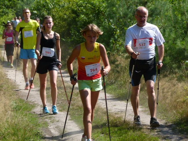 Koleżeńsko w cieniu bukowego lasu (zdjęcia)