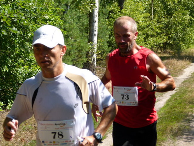 Koleżeńsko w cieniu bukowego lasu (zdjęcia)