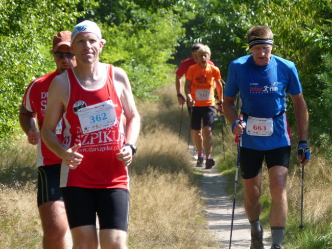 Koleżeńsko w cieniu bukowego lasu (zdjęcia)