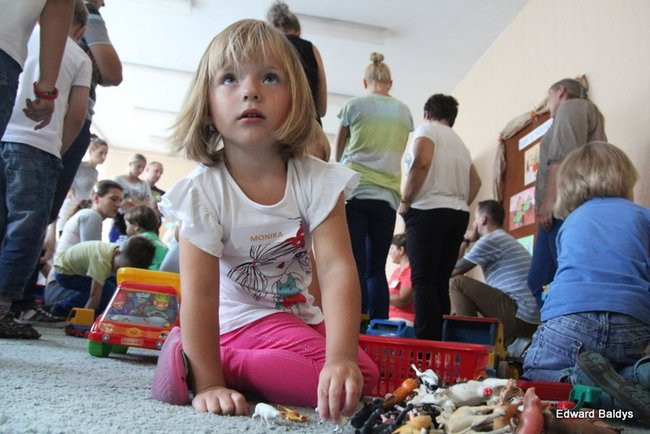 Dzieci chcą się poznać (zdjęcia)