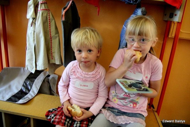 Dzieci chcą się poznać (zdjęcia)