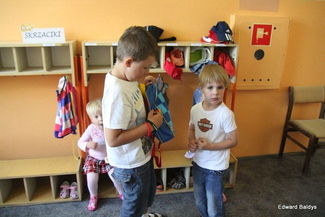 Dzieci chcą się poznać (zdjęcia)