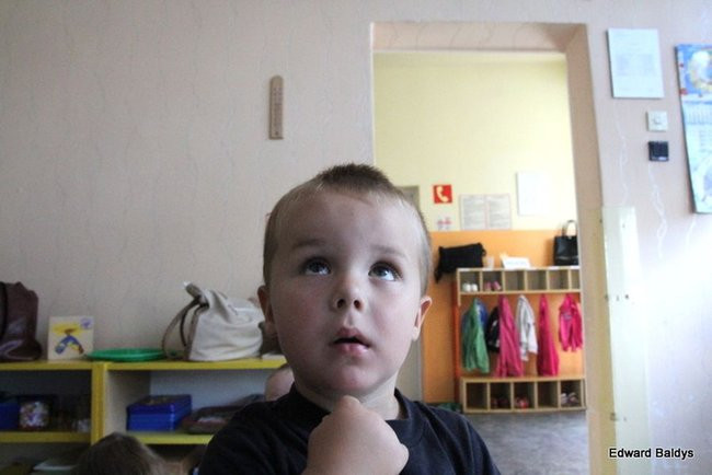 Dzieci chcą się poznać (zdjęcia)