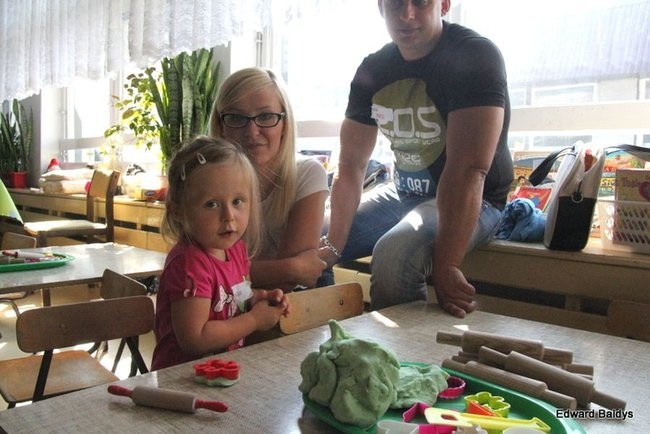 Dzieci chcą się poznać (zdjęcia)