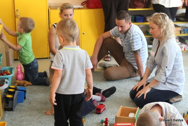 Dzieci chcą się poznać (zdjęcia)