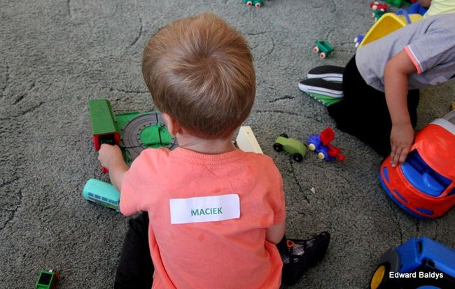 Dzieci chcą się poznać (zdjęcia)