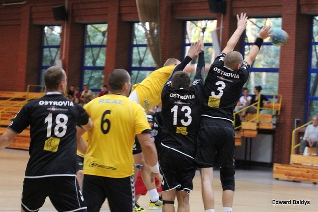 Ograli Ostrovię (zdjęcia)