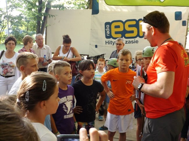 Rywalizacja w koronach drzew (zdjęcia)