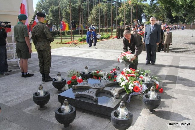 W rocznicę wybuchu drugiej wojny światowej (zdjęcia)