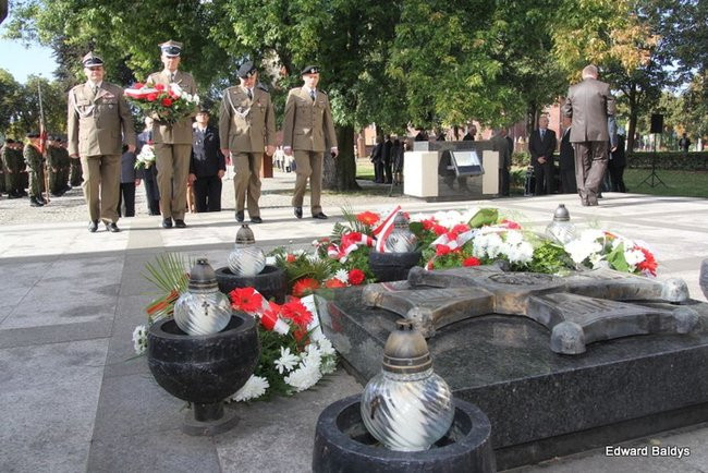 W rocznicę wybuchu drugiej wojny światowej (zdjęcia)