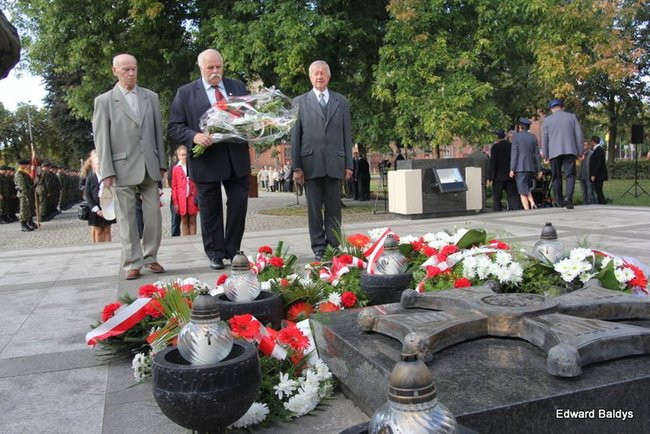 W rocznicę wybuchu drugiej wojny światowej (zdjęcia)