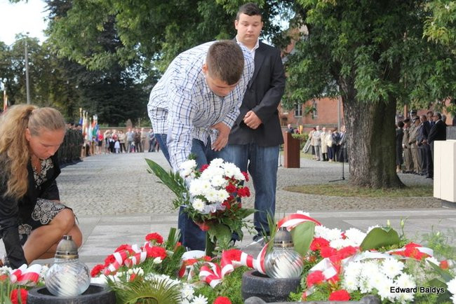 W rocznicę wybuchu drugiej wojny światowej (zdjęcia)