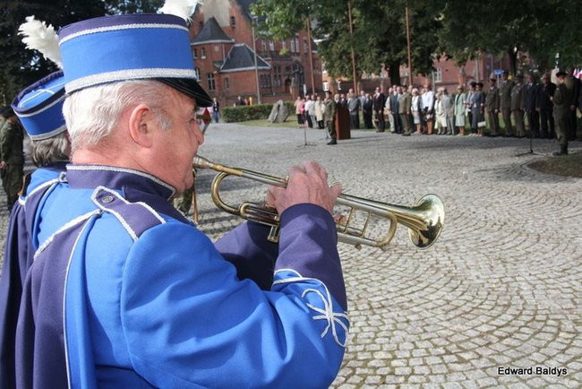 W rocznicę wybuchu drugiej wojny światowej (zdjęcia)