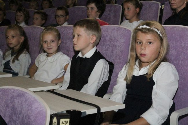 Rok szkolny rozpoczęty (zdjęcia)