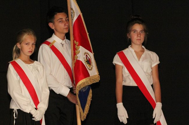 Rok szkolny rozpoczęty (zdjęcia)