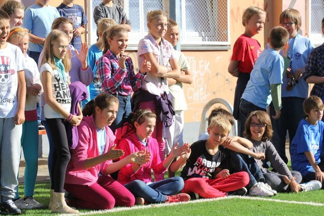 Pierwszy mecz na nowym boisku (zdjęcia)