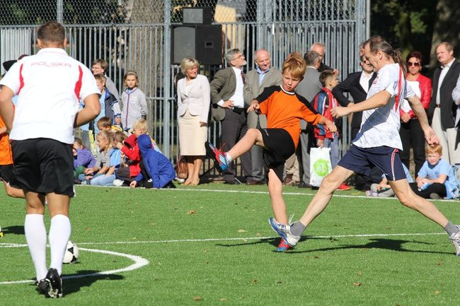 Pierwszy mecz na nowym boisku (zdjęcia)