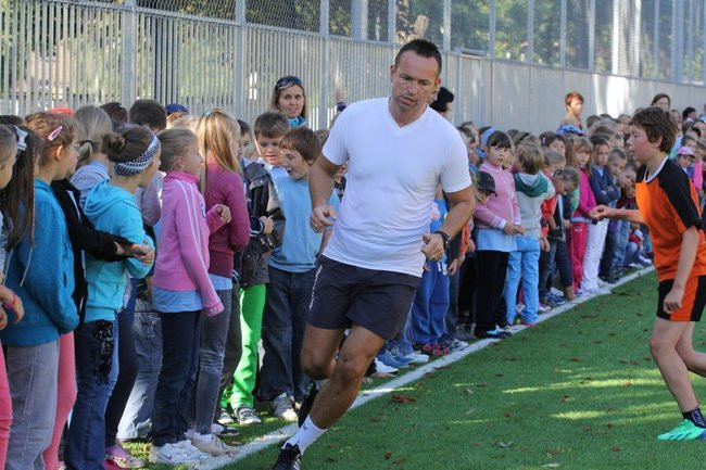 Pierwszy mecz na nowym boisku (zdjęcia)