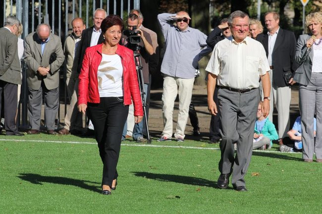 Pierwszy mecz na nowym boisku (zdjęcia)