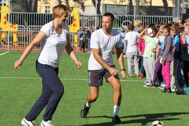 Pierwszy mecz na nowym boisku (zdjęcia)