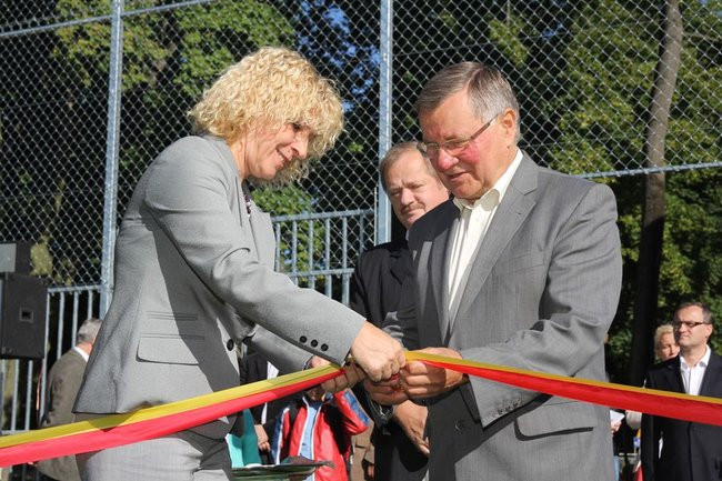 Pierwszy mecz na nowym boisku (zdjęcia)