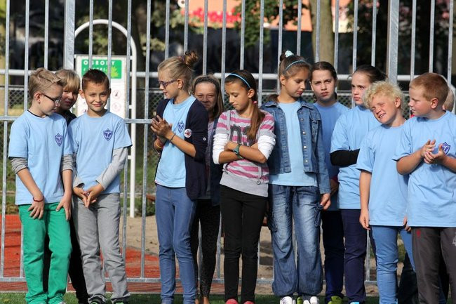 Pierwszy mecz na nowym boisku (zdjęcia)