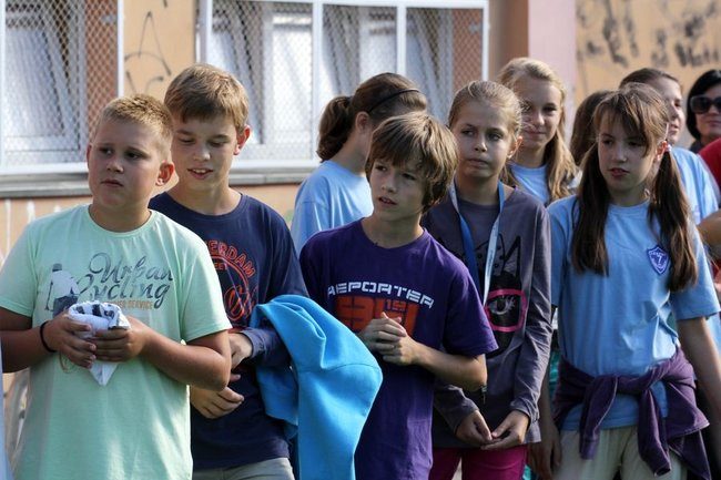 Pierwszy mecz na nowym boisku (zdjęcia)