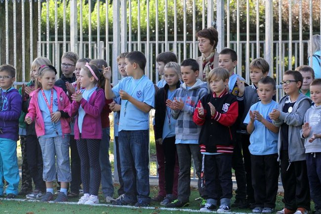 Pierwszy mecz na nowym boisku (zdjęcia)