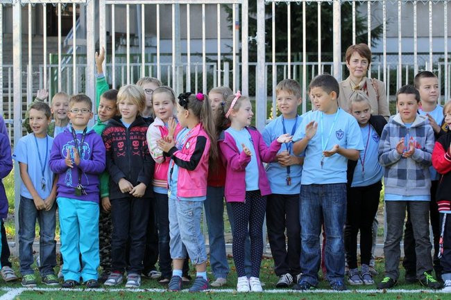 Pierwszy mecz na nowym boisku (zdjęcia)