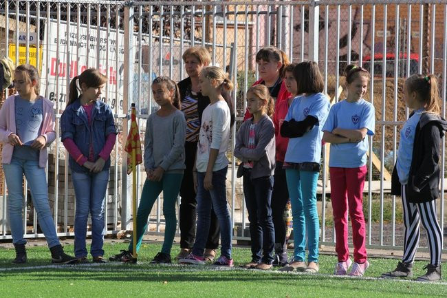 Pierwszy mecz na nowym boisku (zdjęcia)