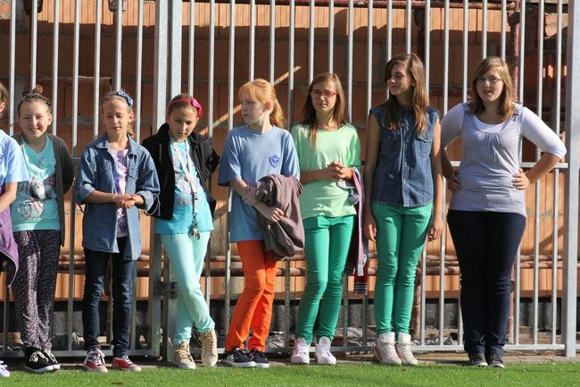 Pierwszy mecz na nowym boisku (zdjęcia)