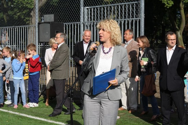 Pierwszy mecz na nowym boisku (zdjęcia)