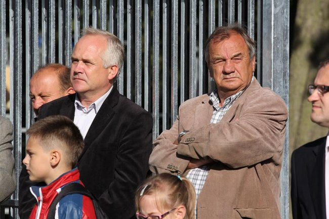 Pierwszy mecz na nowym boisku (zdjęcia)