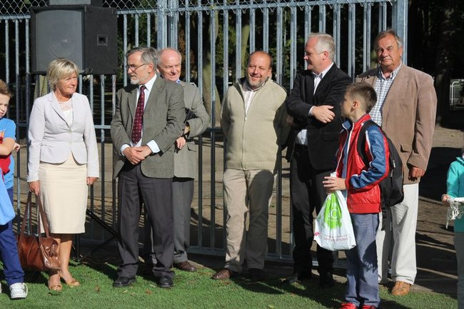 Pierwszy mecz na nowym boisku (zdjęcia)