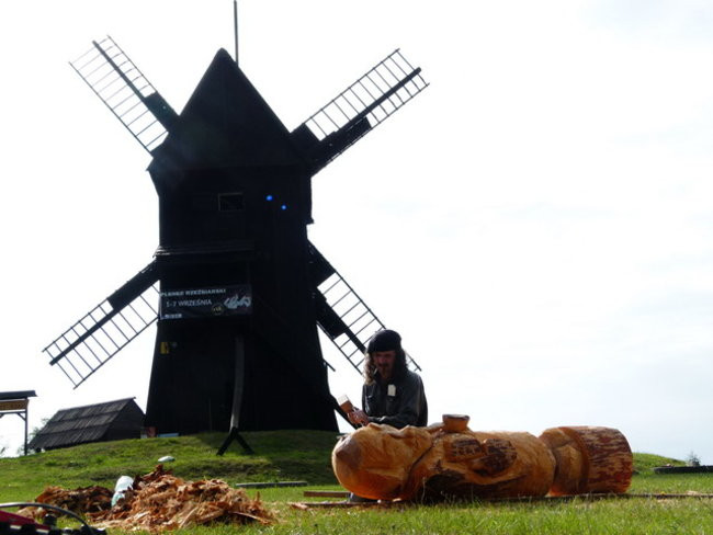 Plener pod wiatrakami (zdjęcia)