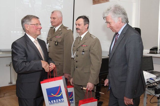 60 lat robią mapy, w piątek dostali sztandar (zdjęcia)